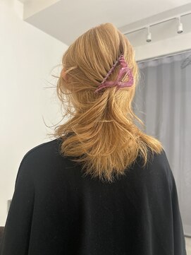 ホミ(FOMI) ブリーチ一回、ハニーベージュカラー