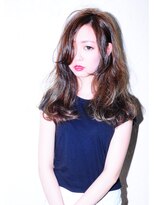 ラウレア(Laulea)&nbsp;[Laulea★女性限定サロン]カーキアッシュ★ほつれウェーブ
