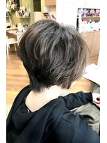 ヘアー カフェ コトノハ(hair cafe kotonoha)&nbsp;【コトノハ】大人ヘアー　前下がり　ふんわり　ミセスショート