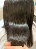 ナチュラルストレートスタイル[おすすめはイルミナカラー ]