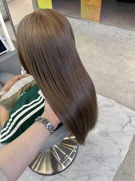 ロンドルーチェ 心斎橋(Lond luce) ダークアッシュ/ミディアムレイヤーカット［髪質改善/縮毛矯正］