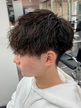 ジーニー 本厚木(Genie) ツイストスパイラル/波巻き/ハイライト/マッシュパーマ/ウルフ