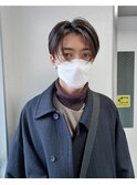 メンズ前下がりセンターパート