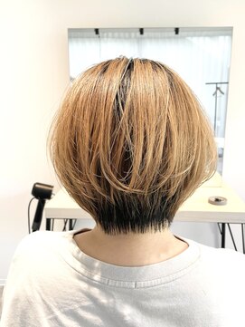 ストフ(stof) 丸みショート/大人ショート/前下がりショート/ショートボブ