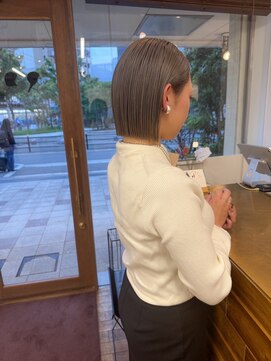 シロ(siro) 切りっぱなしボブ