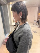 エウペ 渋谷(WEUPE)&nbsp;斜めバング/グレージュカラー/デザインカラー/シルキーベージュ