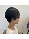 暗髪ショート