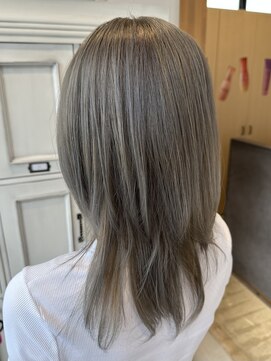 ノーヴァ バイ ボナ 前橋店(nova by bona) Greige