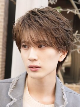 オーシャントーキョー 心斎橋(OCEAN TOKYO WEST) ラウンドマッシュシースルーフェザーショートウルフ