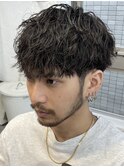 原宿ツイストスパイラルパーマラウンドマッシュツーブロック黒髪
