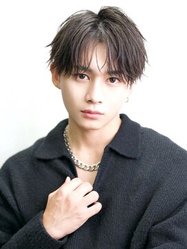 ゼロ 渋谷(XeRo) ツーブロックあり韓国マッシュ【シースルークロスバング】