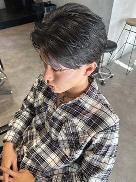 ラグシス ザ バックルーム(LUXIS THE BACK ROOM) ニュアンスパーマ×センターパート【立川/メンズ】