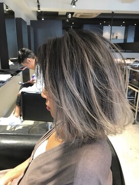 ルーヴェ(LOWE) 能瀬 パールベージュハイライトグラデーション