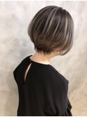 ショートヘアのバレイヤージュ　【LIRUA．博多】