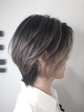 モーション 新宿(motion) ショートバレイヤージュ