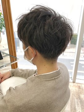 ヘッズ 本八幡店(HEADS) MEN'S HAIR センターパート ツイストスパイラル コンマヘア