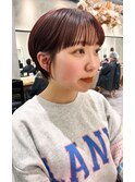 耳掛けコンパクトピンクブラウンワイドバングショートボブ