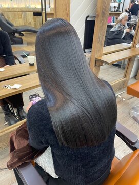ナンバー イル デュッカ 札幌(N° il duca) デザインカラーオリーブベージュTOKIOケラスターゼケアプロ