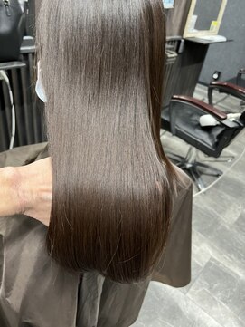 アローズ 荒尾店(arose) 髪質改善縮毛矯正で艶々サラサラな髪の毛に！