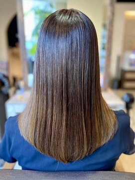 ヘアリゾート粋 ティガ 池袋店(tiga) 美髪ストレート/マロンブラウン/艶髪