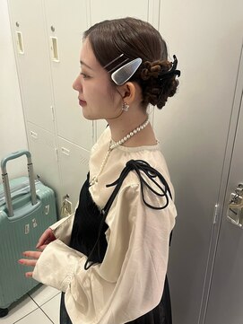 スウィープ(sweep) ツインアレンジ/リボンアレンジ/ヘアアレンジ/お呼ばれヘア/天神