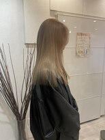 ウタリ(utari)&nbsp;まろやかミルクティー【難波 桜川/ケアブリーチ】