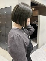 ヘアー アイス ルーチェ(HAIR ICI LUCE)&nbsp;前下がりボブ/オリーブカラー/上田