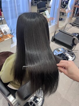 ボヌール オオサカ(Bonheur OSAKA) 柔らかくしなやかな髪をホリスティック水素ストレートで叶える