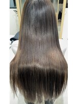 アム 表参道(am) 小顔薄めバンググレージュレイヤーロング前髪パーマ黒髪