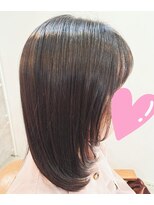 ムーンボウ(moon bow) ミディアムレイヤースタイル