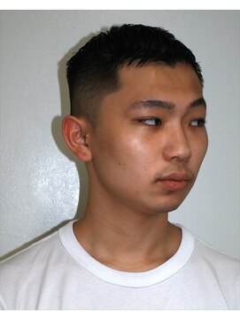 メリケンバーバーショップ トーキョー(MERICAN BARBERSHOP TYO) メンズショート/就活/ビジネスフェード【竹ノ下】