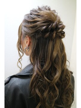 エヌエービー 池袋店(N.A.B.) ハーフアップ（ヘアセット）