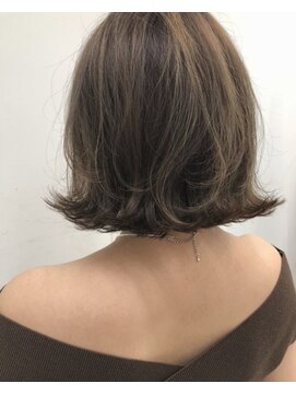 ルース(RUTH) シアーベージュbob