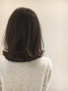 カタチ バイ アンジュ(katachi by Ange) 【ｋａｔａｃｈｉ　ｂｙＡｎｇｅ】　マットベージュ外はねロブ