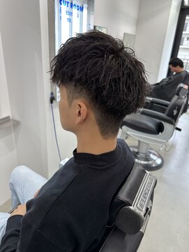 ロンド ローガン 名駅(Lond LOGAN) ツイストパーマ　ショートマッシュ　メンズ　名古屋　眉毛