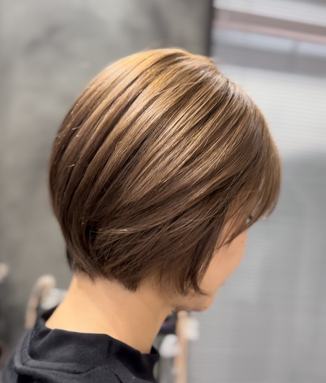 meme　マリブ　グラデーションカラー　エレガントショート ☆大人っぽショート☆束感ショート☆前下がりグラデーションボブ