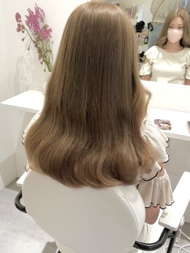 ハチ(HACHI) ワンブリーチでおしゃれベージュ