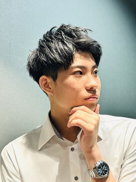 ライム(RHYME) ビジネスマンアップバングショート/20代/30代/40代/刈り上げ