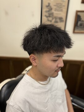 ヒロギンザバーバーショップ 新宿店(HIRO GINZA BARBER SHOP) テーパーフェード