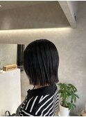 切りっぱなしボブ×暗髪カラー