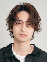 フィフス 天神大名(fifth)&nbsp;天神大名フェザーショートメンズカットセンターパートウルフ30代