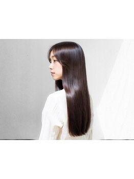 【西新駅3分】縮毛矯正×ストレートで理想のツヤ髪へ♪透明感カラー＆オージュアTRが人気の美容室です！