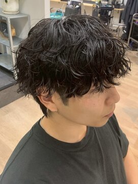 ウェイビーエフティフィフス 横浜西口(WAVEY ft.fifth) 横浜シャドウパーマ緩めスパイラルパーマッシュ強め緩めウルフ