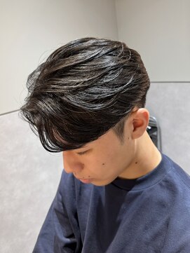 シーク 八王子(CHIC) フェザーセンターパート×ニュアンスパーマ【八王子】
