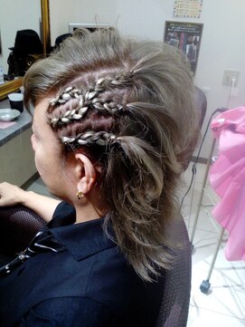 髪こうぼう コンローポイントエクステ