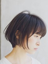 ニーチェ(niche) 抜け感ショートボブ