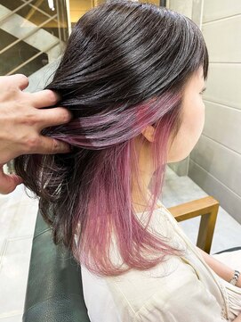 デイズ(days) インナーカラーピンクカラー　ワンレンボブヘア　ブリーチ