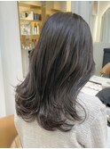 くびれセミロングのナチュラルグレーベージュ/レイヤーカット