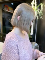 リノショアーズ 日本大通り店(RINOSHORES)&nbsp;10代20代★大人かわいいワンレンボブホワイトベージュ