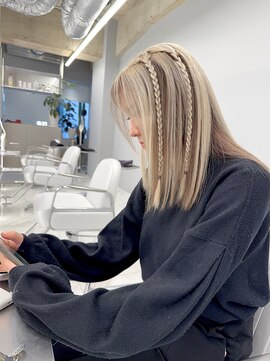 ヴァイス 新宿店(VAICE) マーブルミルクティーデザイン